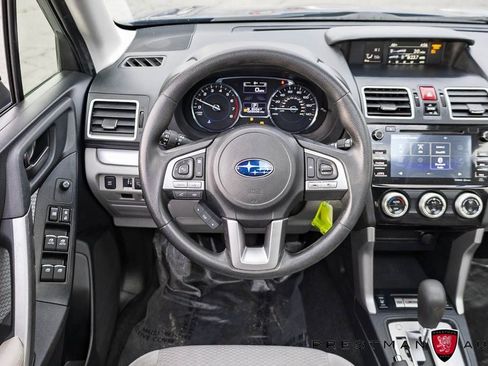 Used 2018 Subaru Forester 2.5i Premium image 2