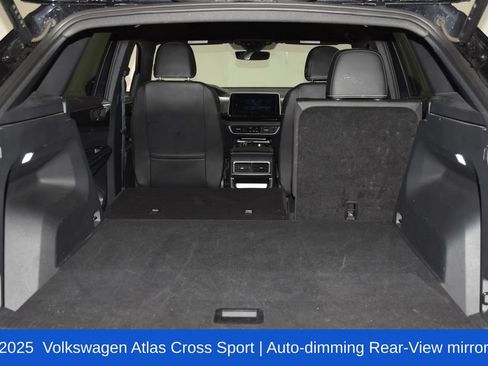 Used 2025 Volkswagen Atlas Cross Sport SE FWD image 29