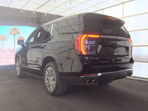 Used 2025 GMC Yukon Denali AWD/4WD image 6