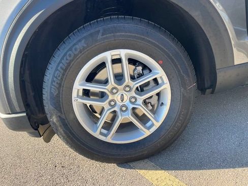 New 2026 Ford Explorer Active w/ Active Comfort Package RWD image 24