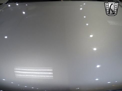 Used 2011 Cadillac Escalade ESV Premium image 10