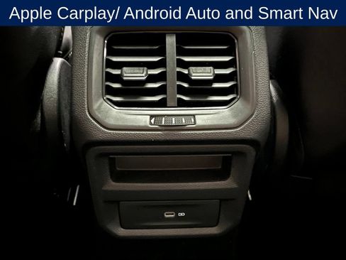 Used 2022 Volkswagen Taos SEL w/ Panoramic Sunroof Package FWD image 11