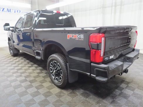 Used 2025 Ford F250 Platinum image 5