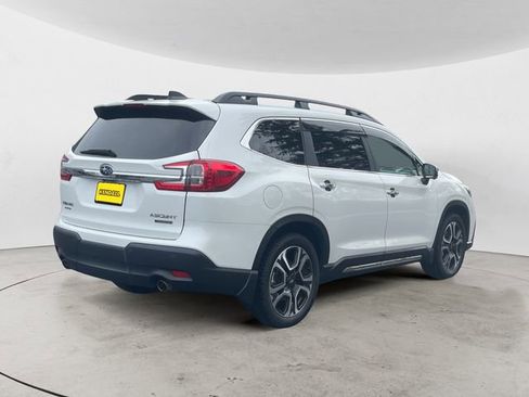 Used 2023 Subaru Ascent Touring image 5
