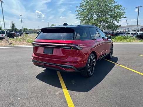 Certified 2024 Lincoln Nautilus Reserve w/ Equipment Group 202A AWD/4WD image 6