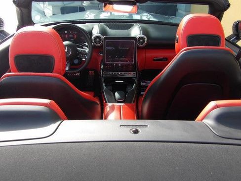 Used 2022 Mercedes-Benz SL 63 AMG 4MATIC image 22