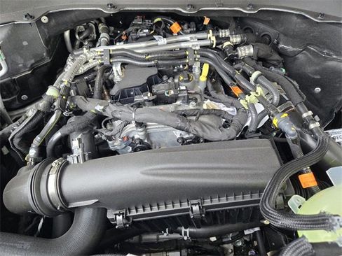 New 2025 Ford Explorer Active image 22