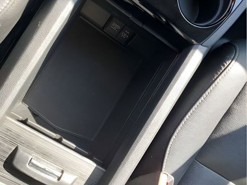 Used 2022 Honda Pilot Touring image 40