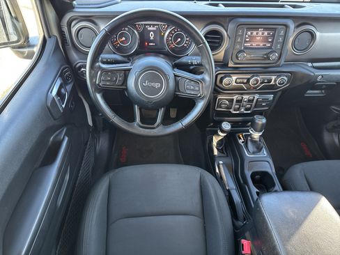 Used 2020 Jeep Gladiator Sport w/ Quick Order Package 24S image 12