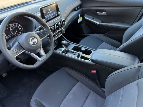 New 2025 Nissan Sentra SR image 7