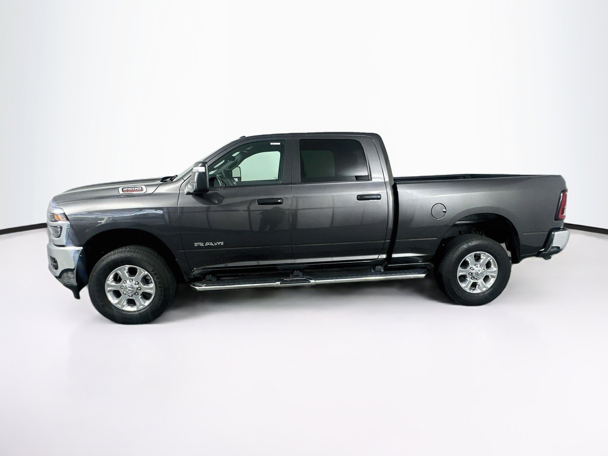 Used 2026 RAM 2500 Big Horn AWD/4WD image 4