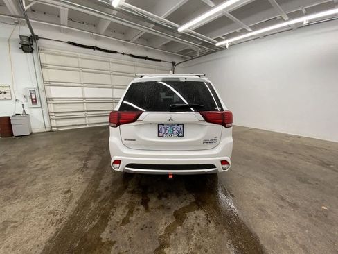 Used 2018 Mitsubishi Outlander GT image 5
