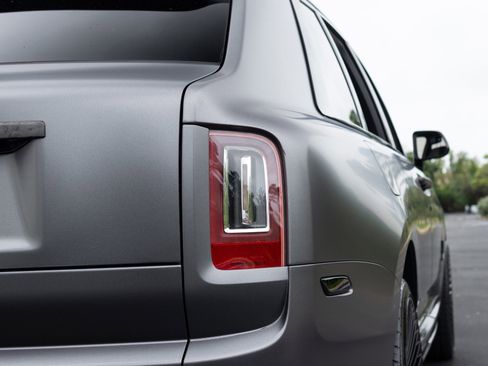 Used 2020 Rolls-Royce Cullinan AWD/4WD image 19