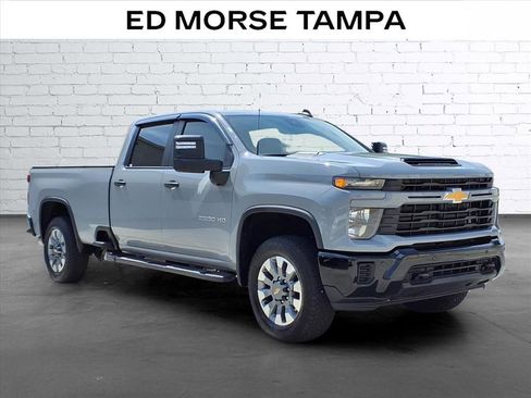 Used 2025 Chevrolet Silverado 2500 Custom w/ Custom Value Package RWD image 5