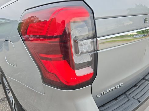 Used 2024 Ford Expedition Max Limited RWD image 33