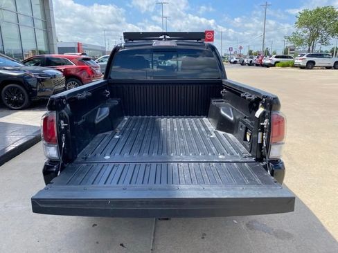 Certified 2020 Toyota Tacoma TRD Sport w/ Technology Package AWD/4WD image 4
