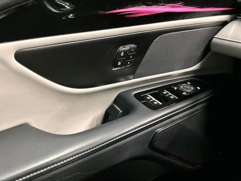 Used 2024 Lincoln Nautilus Reserve image 36