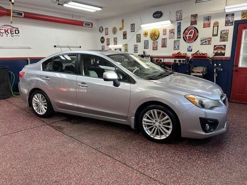 Used 2012 Subaru Impreza 2.0i Premium AWD/4WD image 4