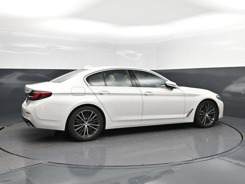 Used 2023 BMW 530i w/ Premium Package RWD image 8