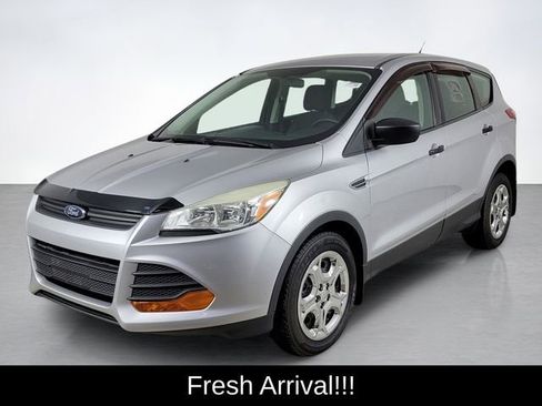 Used 2015 Ford Escape S image 7