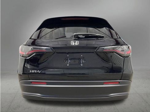 New 2026 Honda HR-V LX image 4