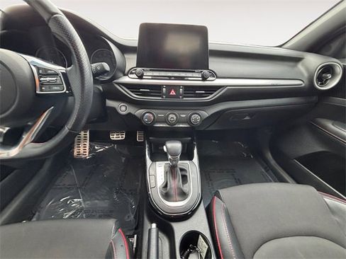 Used 2020 Kia Forte GT image 11