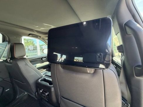 New 2026 GMC Yukon XL AT4 w/ AT4 Premium Plus Package AWD/4WD image 20