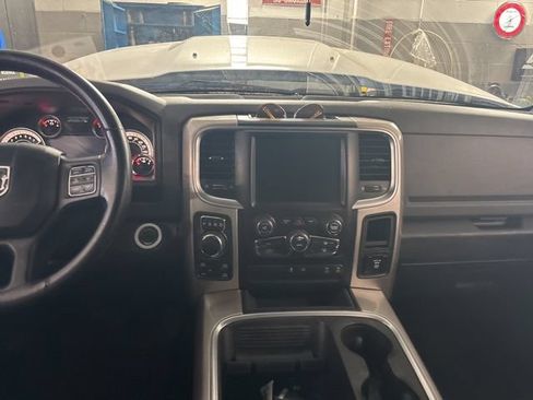 Used 2017 RAM 1500 Big Horn AWD/4WD image 4