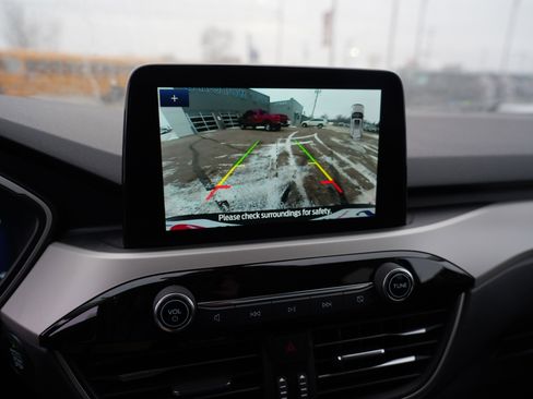 Used 2022 Ford Escape SEL w/ Technology Package image 32