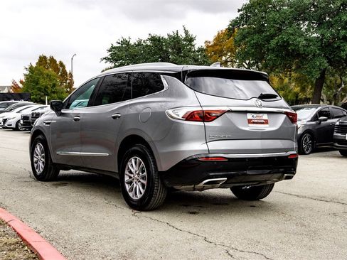 Used 2024 Buick Enclave Premium image 7