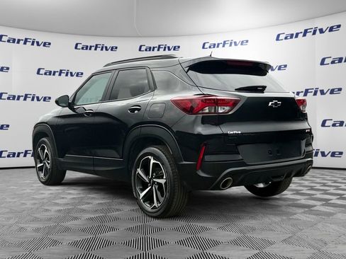 Used 2023 Chevrolet TrailBlazer RS w/ Sun and Liftgate Package image 3