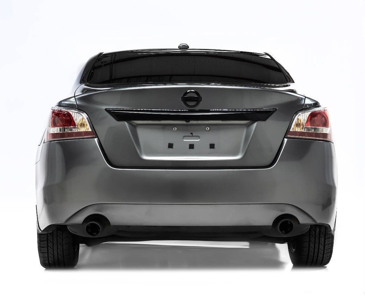 Used 2014 Nissan Altima 2.5 SV w/ Convenience Package FWD image 7