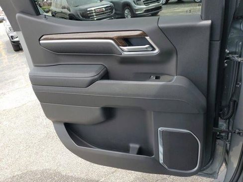 New 2026 GMC Sierra 1500 SLE w/ X31 Off-Road Package image 13