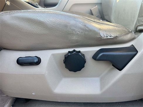 Used 2004 Ford Expedition Eddie Bauer image 19