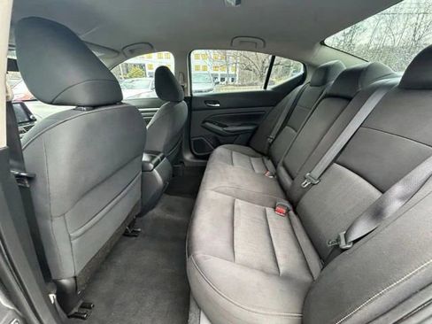 Used 2021 Nissan Altima 2.5 SV FWD image 15