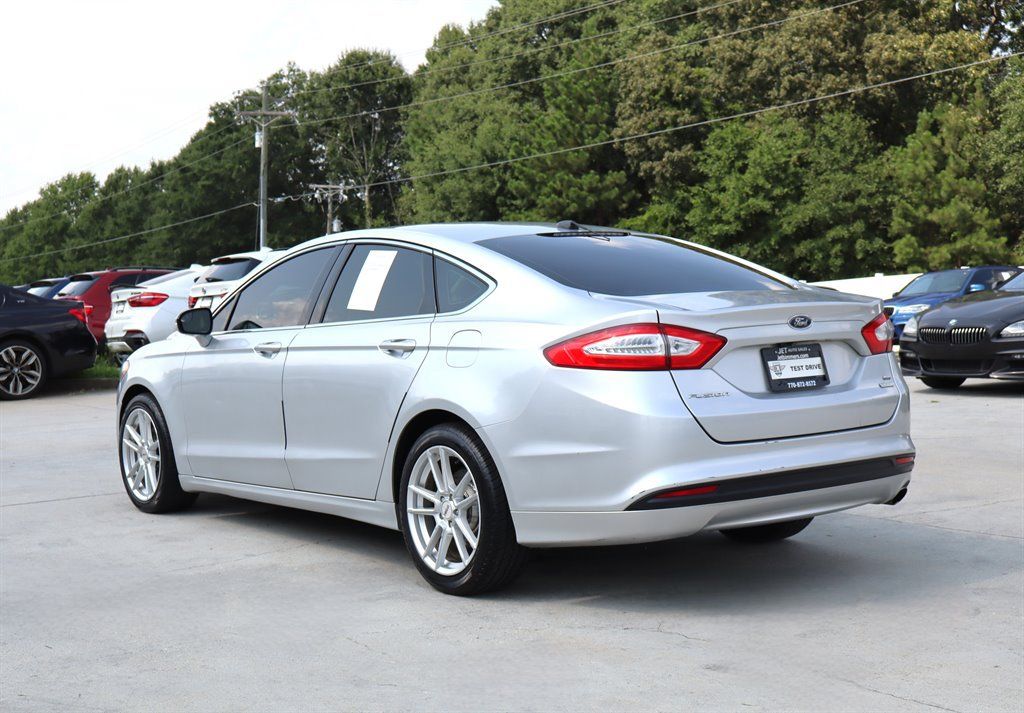 Used 2013 Ford Fusion SE FWD image 5
