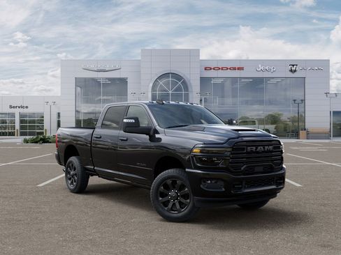New 2026 RAM 2500 Laramie AWD/4WD image 5