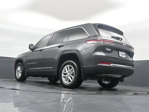 New 2025 Jeep Grand Cherokee Laredo X w/ Luxury Tech Group I image 40