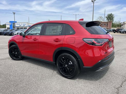 New 2026 Honda HR-V Sport image 4