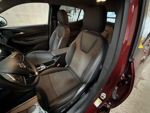 Used 2023 Buick Encore GX Select w/ Sport Touring Package image 11