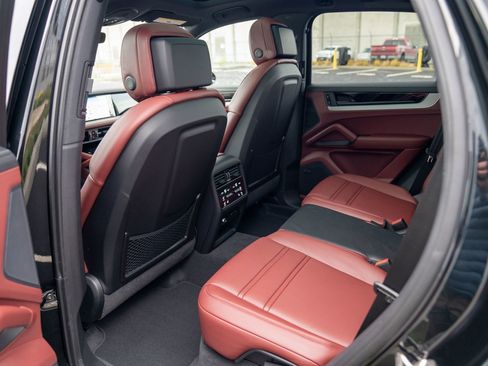 New 2026 Porsche Cayenne S AWD/4WD image 22