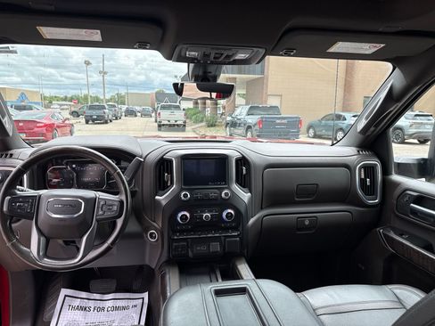 Used 2022 GMC Sierra 2500 Denali w/ Denali Ultimate Package AWD/4WD image 11