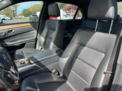 Used 2016 Mercedes-Benz E 350 4MATIC Sedan image 13