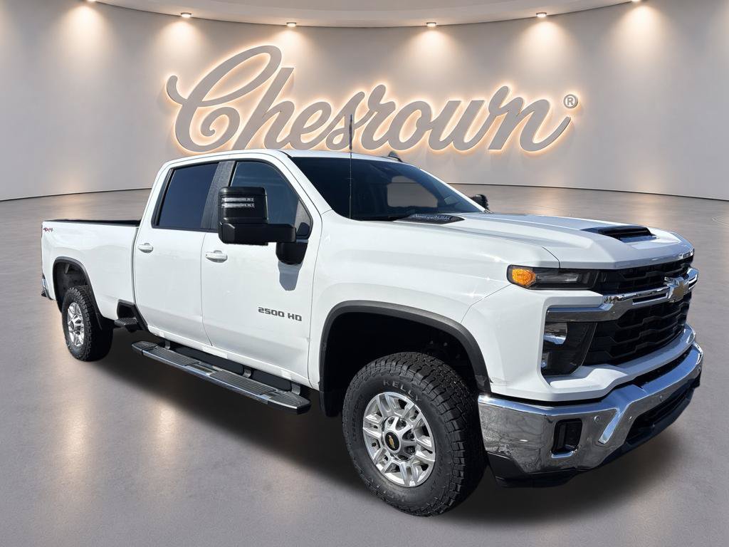 Used 2025 Chevrolet Silverado 2500 LT w/ Safety Package AWD/4WD image 7