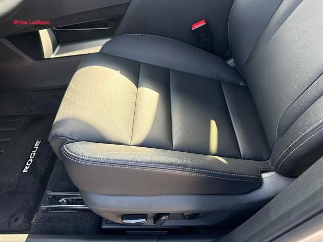Certified 2025 Nissan Rogue SL AWD/4WD image 15