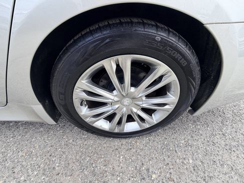 Used 2012 Hyundai Genesis 3.8 w/ Premium Pkg image 37