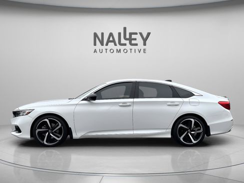 Used 2022 Honda Accord Sport image 3