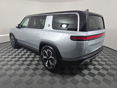 Used 2024 Rivian R1S Adventure AWD/4WD image 3