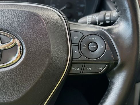 Used 2023 Toyota Corolla Cross LE image 12