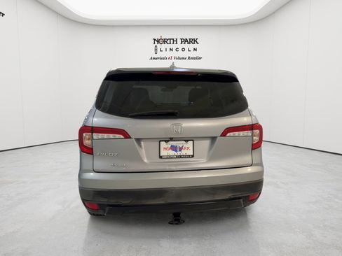 Used 2020 Honda Pilot LX image 4